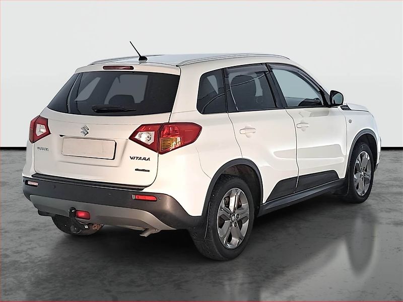 Suzuki Vitara (2015) 1.6 DDiS, 4X4, Navi, Tempomat - fotka 5 z 19