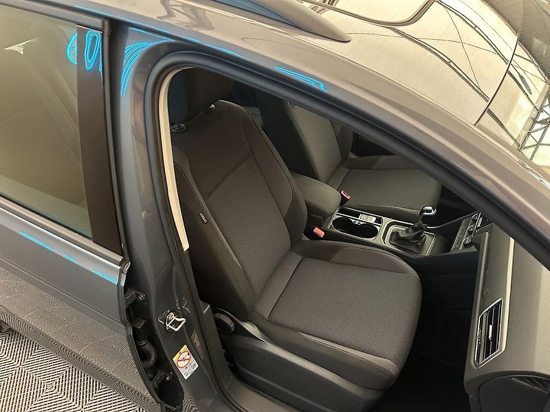 Volkswagen Touran (2021) 2.0 TDi Trendline Pano.  - fotka 15 z 25