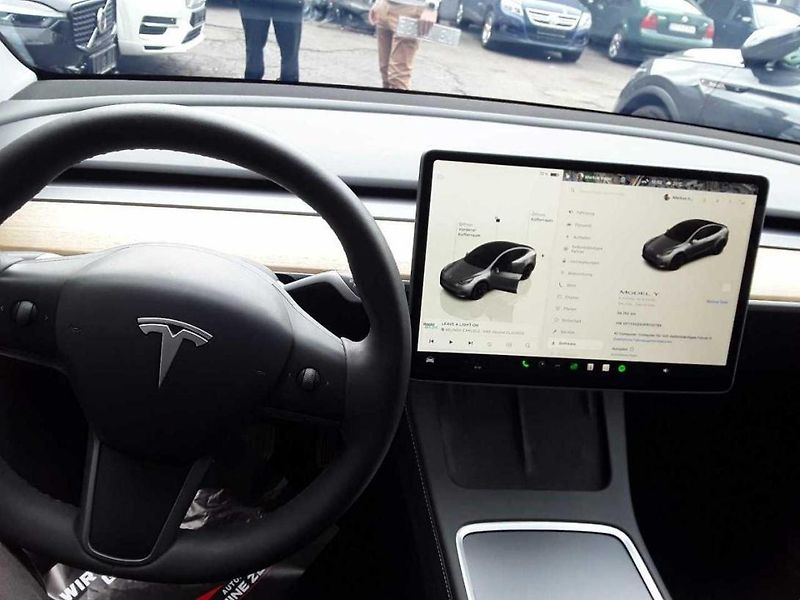 Tesla Model Y LONG RANGE DUAL MOTOR TZ 94% - fotka 3 z 9