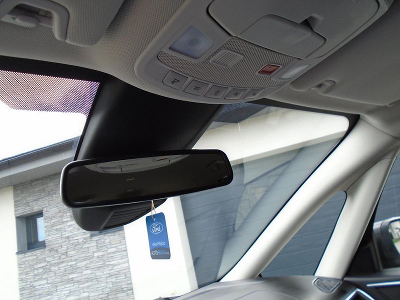 Ford Galaxy 2.5 Durarec FHEV Vignale 7míst - fotka 31 z 46