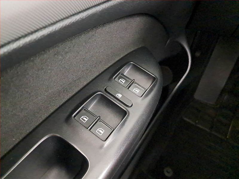 Škoda Octavia (2009) 1.4 TSI, Serv.kniha, Tempomat - fotka 21 z 21