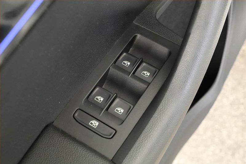 Škoda Octavia (2019) 2.0 TDI, Serv.kniha, Kůže - fotka 17 z 19
