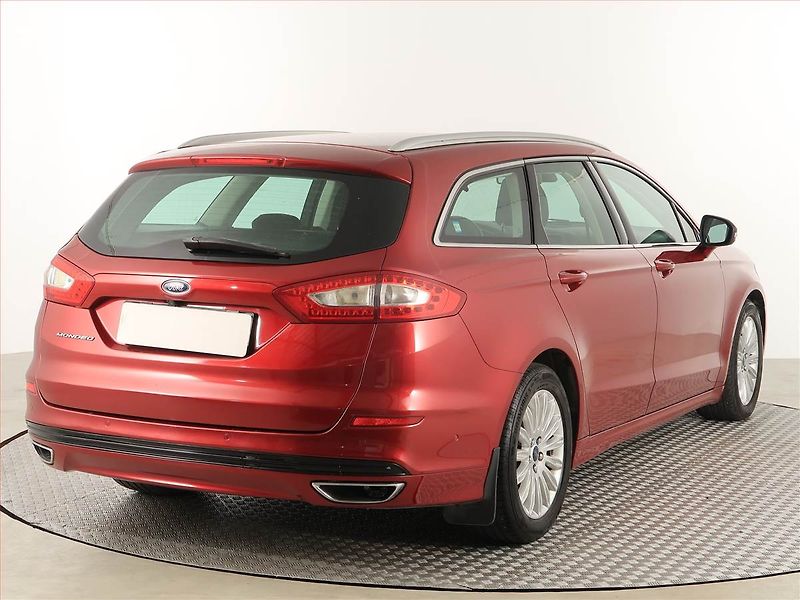 Ford Mondeo (2015) 2.0 TDCI, Navi, Tempomat - fotka 5 z 18