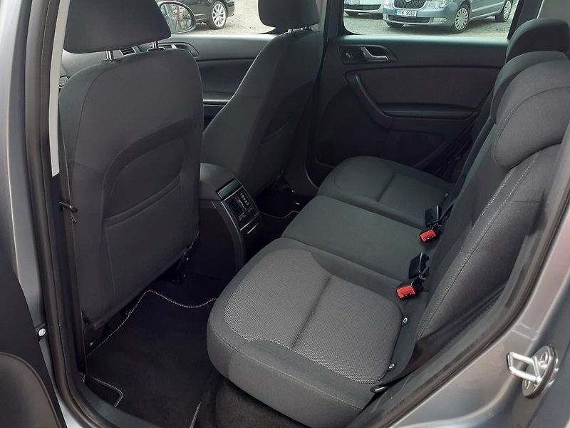 Škoda Yeti (2013) 1.2 TSi Plus Edition - fotka 16 z 40