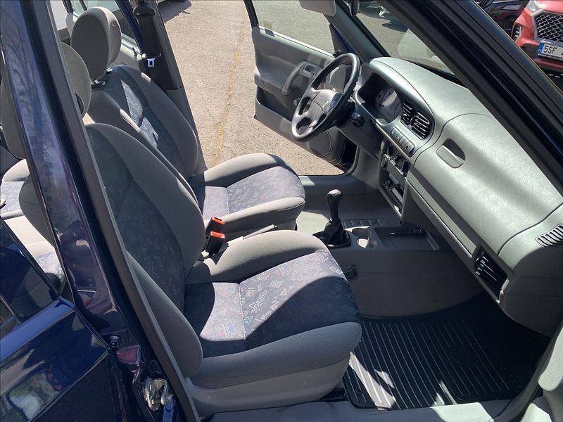 Škoda Felicia 1,3 GLXi TRUMF 1.MAJITEL,ČR - fotka 13 z 18