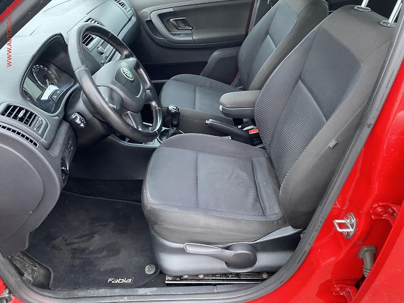 Škoda Fabia (2010) 1.2 TSI, ČR, STK9/27 - fotka 9 z 18