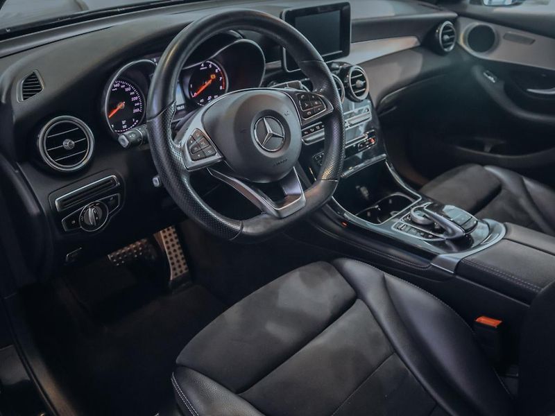 Mercedes-Benz GLC 250 4M AMG - fotka 13 z 24