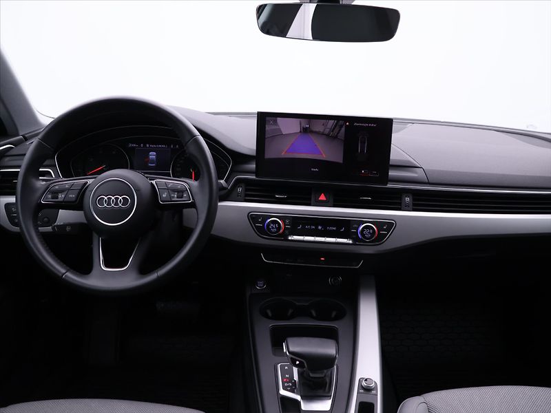 Audi A4 2,0 35 TDI CZ Advanced DPH - fotka 21 z 29