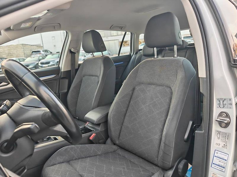 Volkswagen Golf Life 6G 1,5TSi - fotka 6 z 22