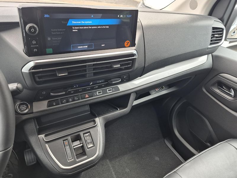 Peugeot Traveller (2026) Allure L3 2.2BlueHDi 180k EAT8 - fotka 24 z 30