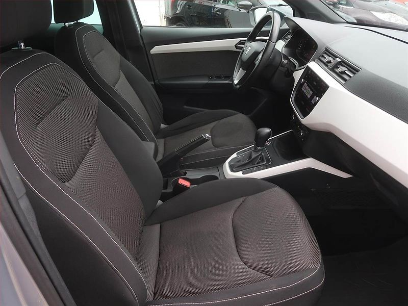 Seat Arona (2019) 1.6 TDI, Automat, Navi - fotka 9 z 20