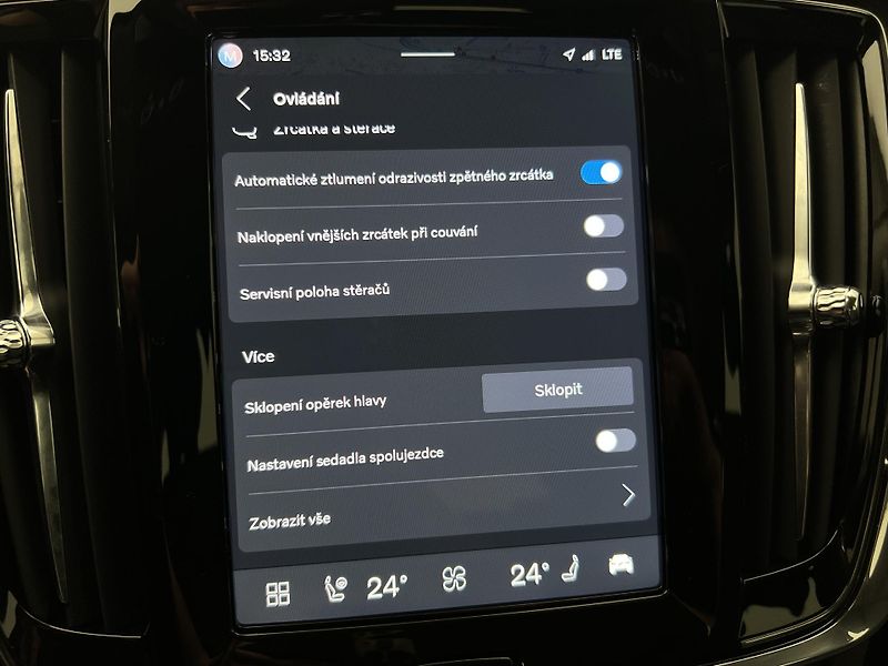 Volvo V90 T6 AWD RECHARGE BRIGHT PLUS  - fotka 38 z 46