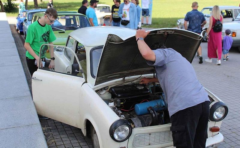 Řecký Trabant 1.1 limusine je v Česku unikátní.