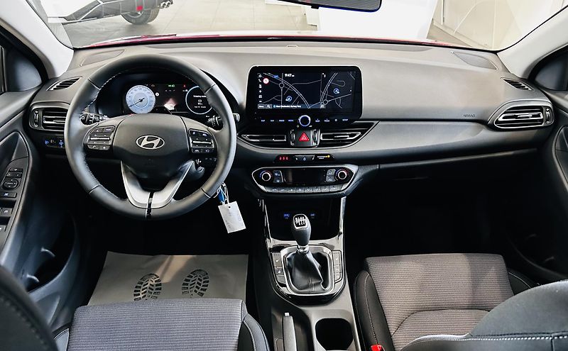 Hyundai i30 (2026) 1.0 T-GDI GO Czech! - fotka 11 z 16