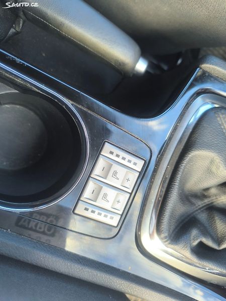 Ford Mondeo 2.0TDCI,KRÁSNÉ,125TKM,1MAJ91L - fotka 13 z 28