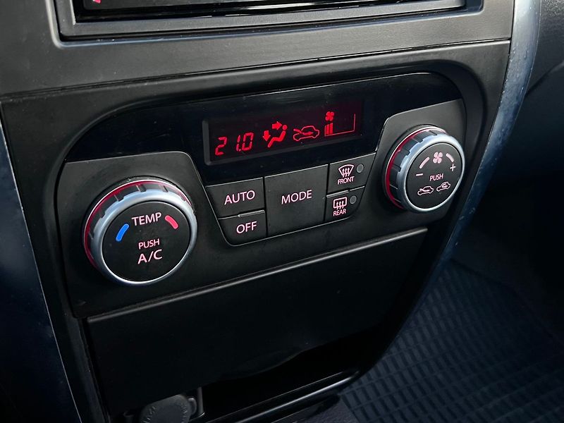 Suzuki SX4 1,6 VVti-VÝHŘEV.S-ALU - fotka 29 z 34