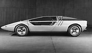 Koncept Maserati Boomerang z roku 1972