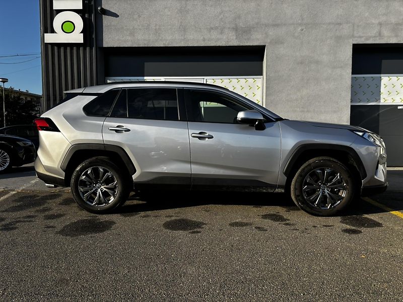 Toyota RAV4 (2024) Comfort 2.5 Hybrid (160 kW) - fotka 2 z 13