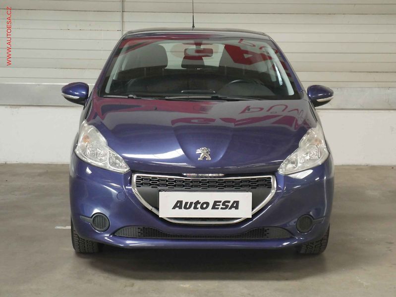 Peugeot 208 (2013) 1.2 PT, AC, tempo - fotka 2 z 17