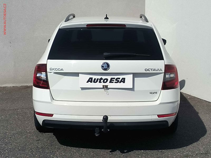 Škoda Octavia (2017) 2.0 TDi 4x4, 2.maj,ČR, Style - fotka 5 z 22