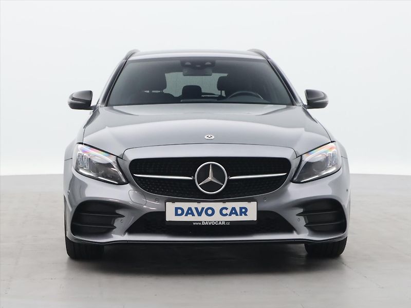 Mercedes-Benz Třídy C 2,0 300de 143kW AMG Night LED - fotka 2 z 40