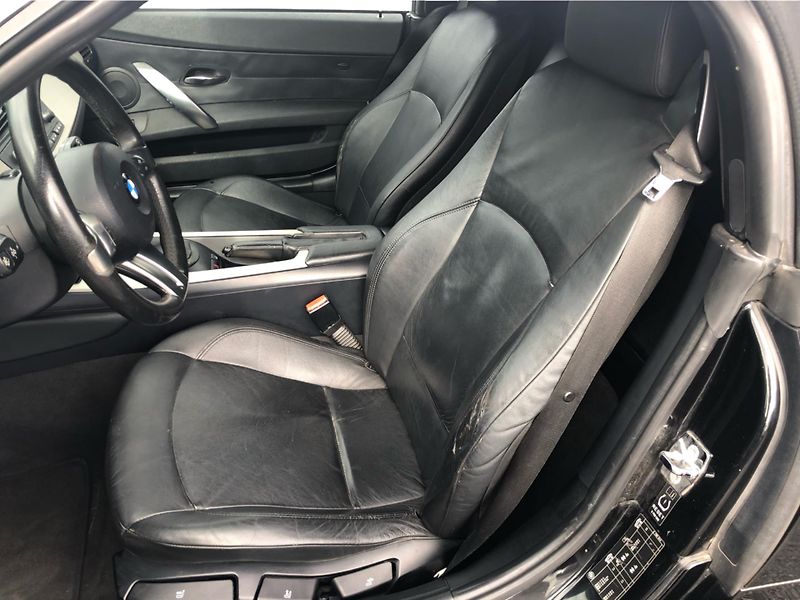 BMW Z4 3.0i - fotka 11 z 29