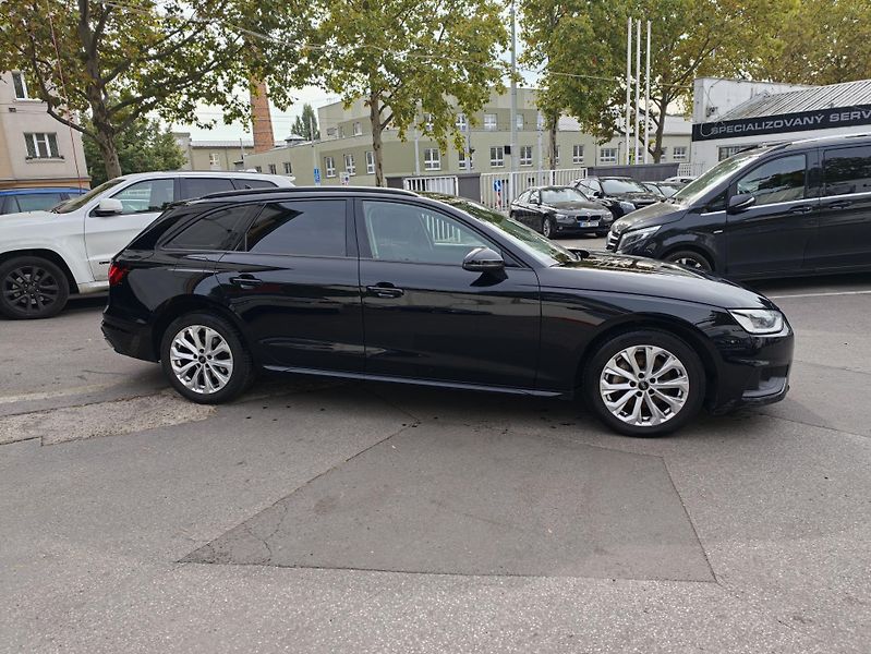 Audi A4 Avant (2021) 40 TDI quattro  - fotka 3 z 25