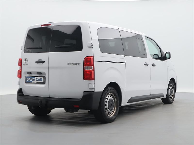 Toyota ProAce 2,0 D-4D 106kW Shuttle CZ DPH - fotka 7 z 29