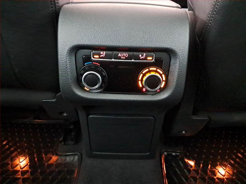 Volkswagen Sharan (2015) Highline 2.0 TDI - fotka 20 z 22