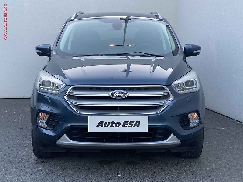 Ford Kuga (2019) 1.5 EB, Titanium, +kola - fotka 2 z 19