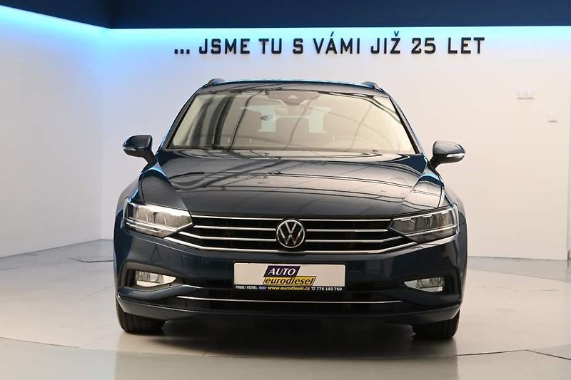 Volkswagen Passat (2023) 2.0 LED DSG ACC Kamera Tažné T - fotka 3 z 34