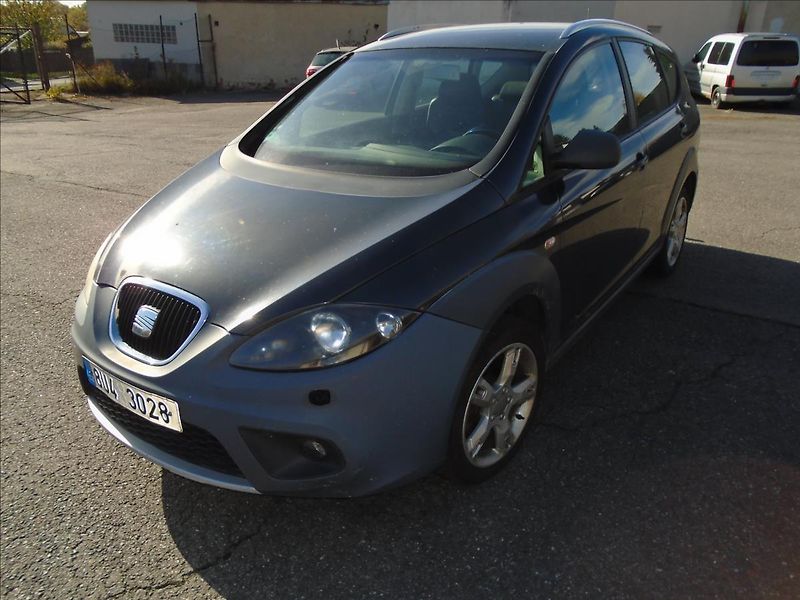 Seat Altea 2,0   4X4 - fotka 8 z 21
