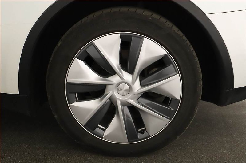 Tesla Model Y (2023) Long Range AWD 79kWh, SoH 92% - fotka 19 z 19