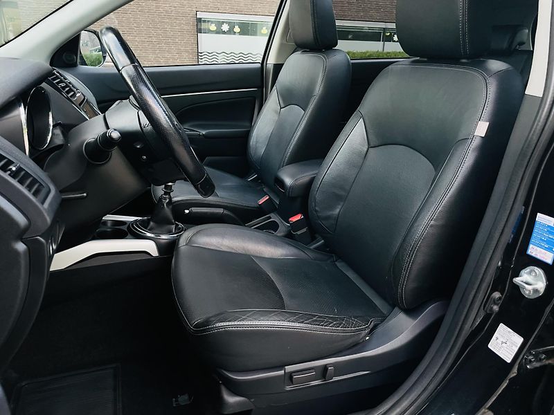 Peugeot 4008 1.8HDI 4x4 VÝHŘEV KAMERA TAŽNÉ - fotka 28 z 47