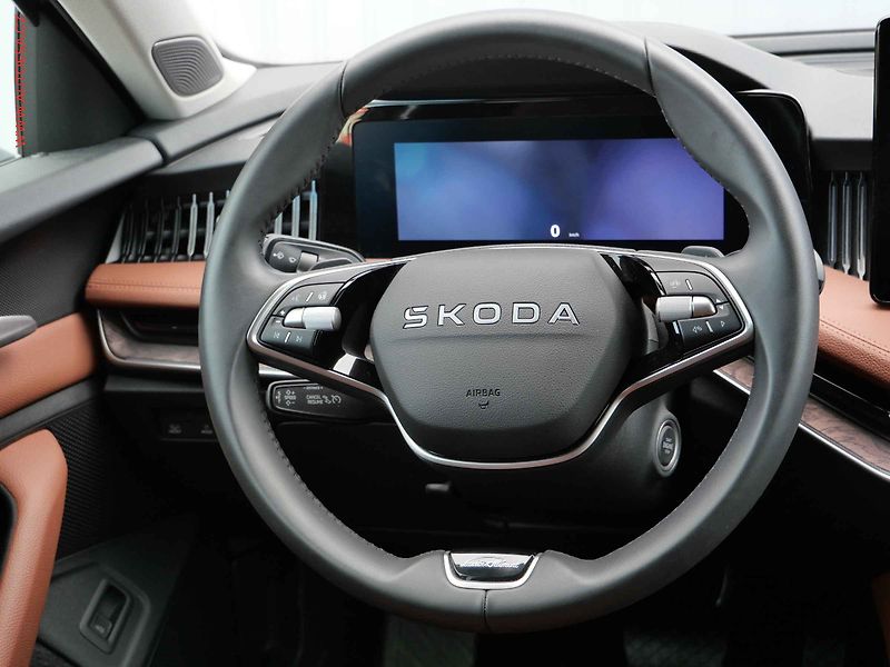 Škoda Superb (2025) 2.0 TSi 4x4, 1.maj,ČR, L&K - fotka 11 z 49