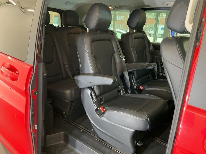 Mercedes-Benz Třídy V (2016) 250d lang 4Matic Avantgarde Ed - fotka 17 z 23