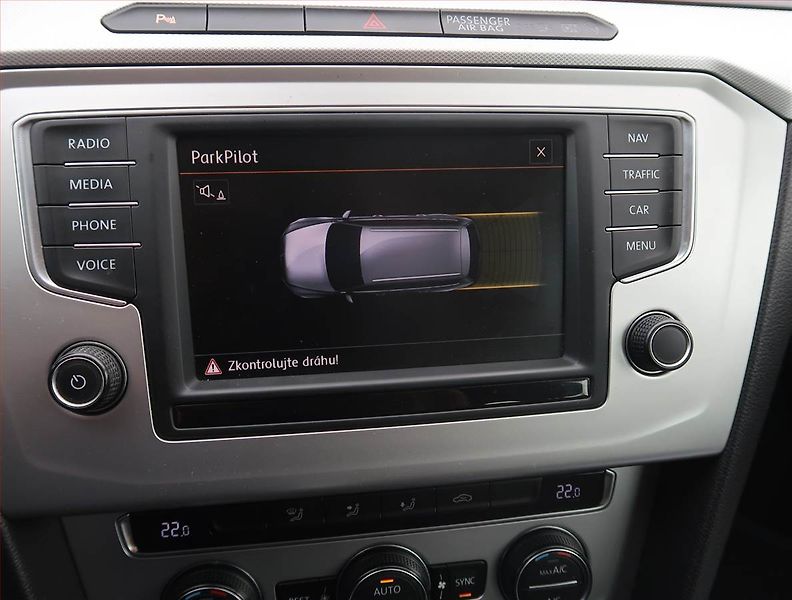 Volkswagen Passat (2015) Comfortline 1.6 TDI - fotka 18 z 24