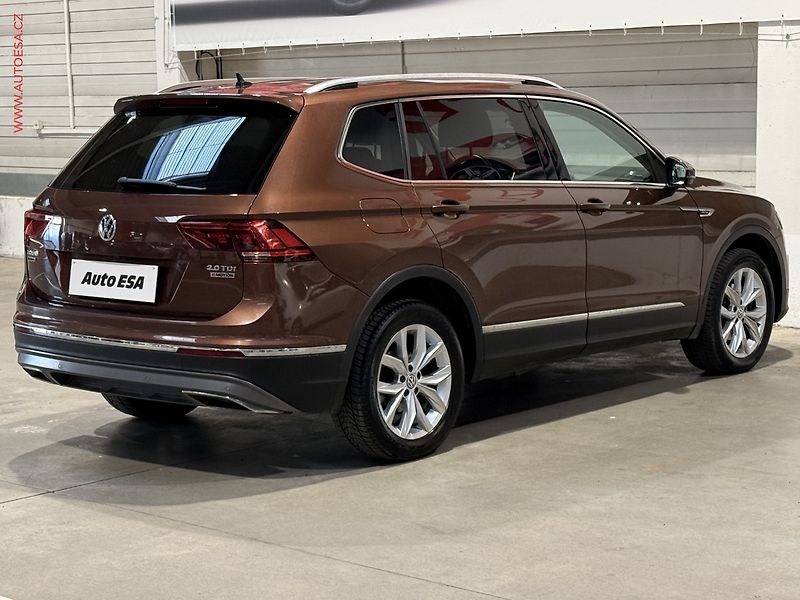 Volkswagen Tiguan (2018) 2.0TDI Allspace 4x4, ČR - fotka 6 z 19