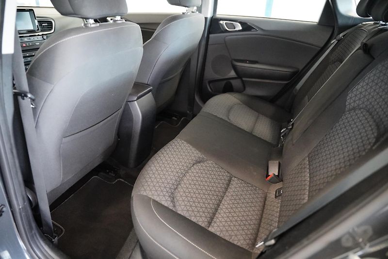 Kia Ceed - fotka 24 z 25