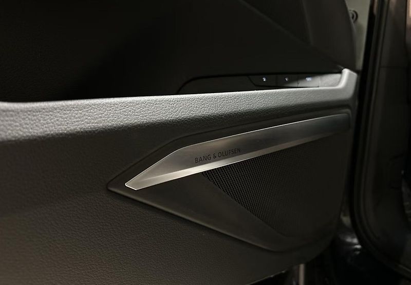 Audi Q8 e-tron 55 Q 360k Pano Tažné BLIS - fotka 19 z 22