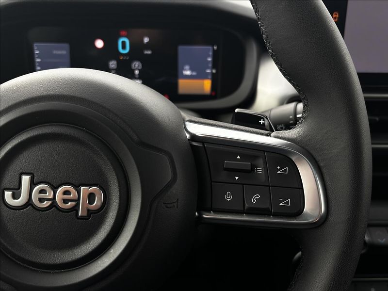 Jeep Avenger 1,2 Turbo e-hybrid Summit - fotka 25 z 42