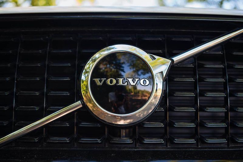 Volvo XC90 (2021) B6 AWD - fotka 9 z 31