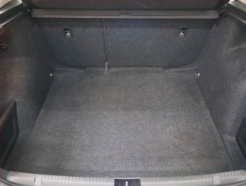 Škoda Rapid (2019) 1.0 TSI, Park. senzory - fotka 13 z 17