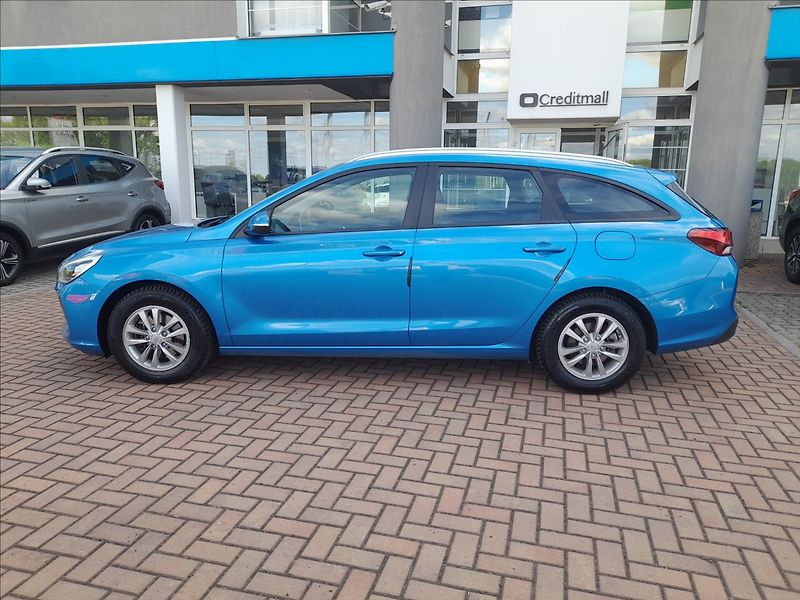 Hyundai i30 1,0 T-GDi - fotka 8 z 19