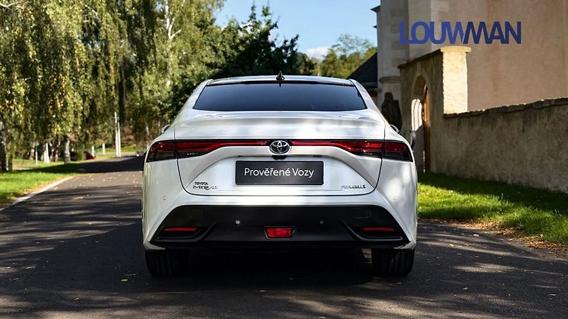 Toyota Mirai EXECUTIVE VIP BLACK - fotka 23 z 24