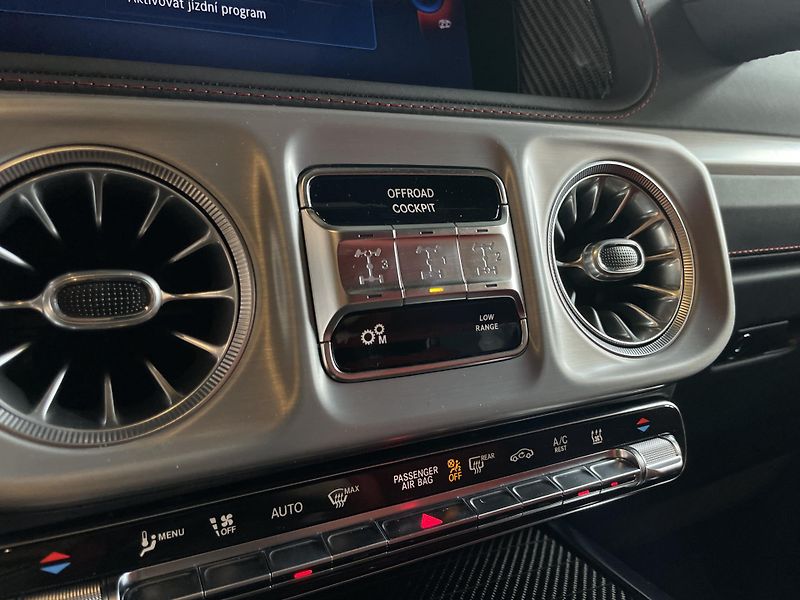 Mercedes-Benz Třídy G 63 AMG 4Matic - fotka 29 z 41