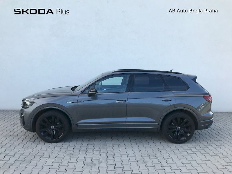 Volkswagen Touareg (2021) R-LINE V6 3,0 TDI 4MOT 8TT - fotka 3 z 30