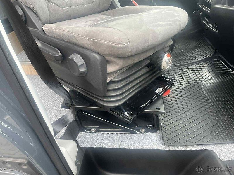 Iveco Daily (2021)  Iveco Daily 3.0 ,132KW,M1  - fotka 16 z 19
