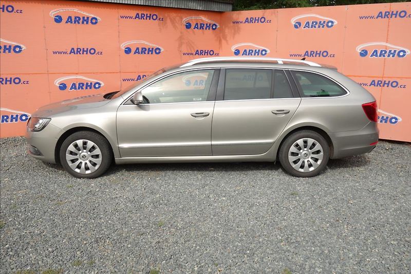 Škoda Superb 2,0 TDi 125KW, ČR, L&K, 4x4. - fotka 5 z 38