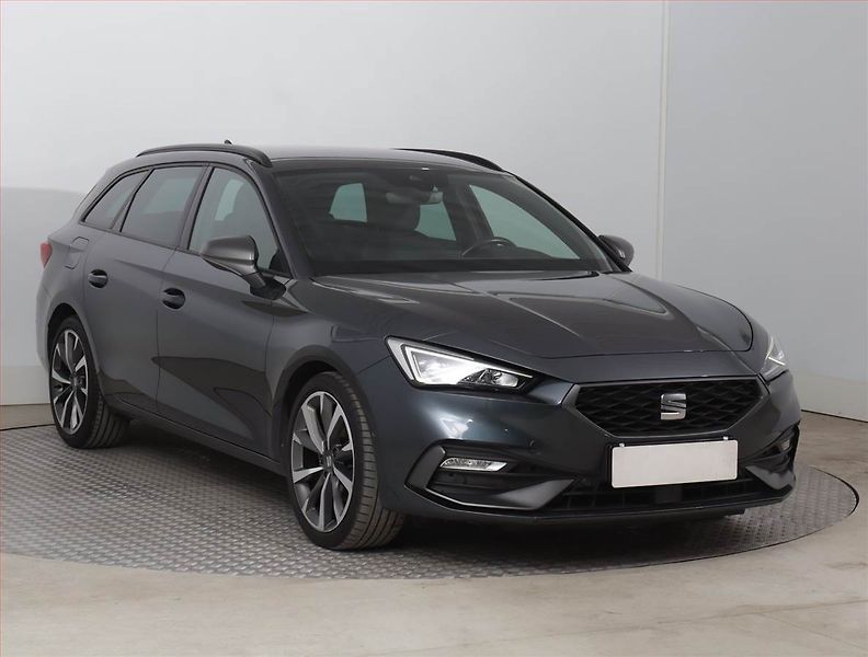 Seat Leon (2022) 1.5 eTSI, Automat, Kůže, Navi - fotka 1 z 20